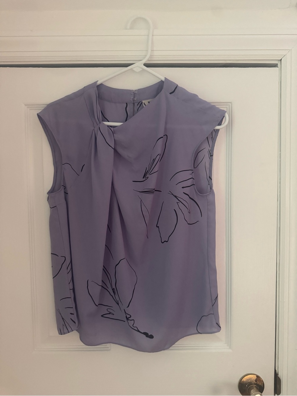 Worthington Lilac Sleeveless Floral Pleat-Front Blouse - Picture 1 of 3